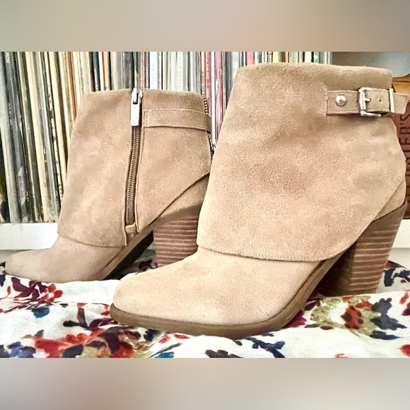 Jessica Simpson Cassley Tan Suede Booties – Size 7M / 37 - Picture 3 of 16